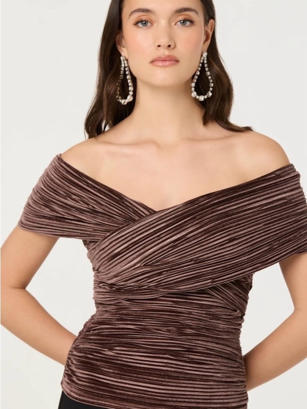 ASTR The Label - Velvet Off-Shoulder Ruched Top in Brown, NWT size M